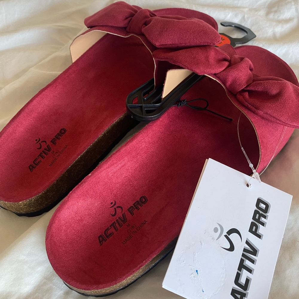 Red Suede Sandals Size 7/8 women men kids